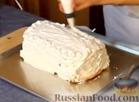 Фото приготовления рецепта: Торт "Аляска", с мороженым внутри - шаг №7