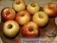 Фото приготовления рецепта: Утка, запеченная с яблоками - шаг №3