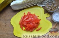 Фото приготовления рецепта: Салат из мидий с кальмарами - шаг №5