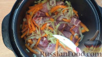 Фото приготовления рецепта: Салат крабовый, с креветками и свежим огурцом - шаг №6