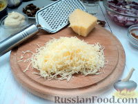 Фото приготовления рецепта: Салат с курицей и ананасом - шаг №10