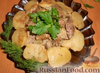 Фото приготовления рецепта: Картофель, тушенный с печенкой - шаг №16