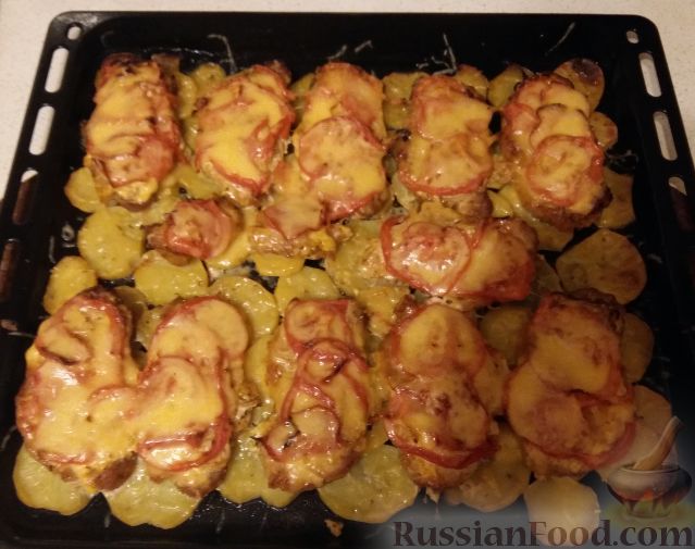 Рецепт приготовления мяса по французски с картофелем и помидорами в духовке: шаг за шагом