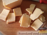 Фото приготовления рецепта: Запеканка из макарон с сыром и колбасой - шаг №8