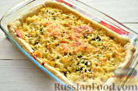 Фото приготовления рецепта: Открытый пирог с картофелем, зеленью и сыром - шаг №6