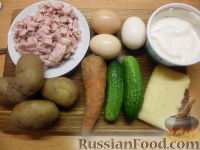 Фото приготовления рецепта: Суп-пюре из кабачков с плавленым сыром - шаг №9