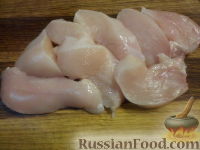 Фото приготовления рецепта: Куриные отбивные в сырном кляре - шаг №2