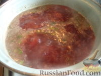 Фото приготовления рецепта: Украинский борщ со свиной ножкой и фасолью - шаг №7