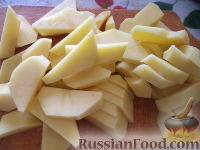 Фото приготовления рецепта: Украинский борщ со свиной ножкой и фасолью - шаг №5