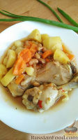 Фото к рецепту: Тушеная картошка с курицей и фасолью (в мультиварке)