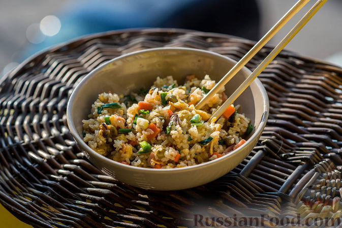 Жареный рис с овощами - Пошаговый рецепт с фото. Вторые блюда. Блюда из круп и бобов