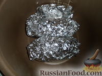 Фото приготовления рецепта: Куриный рулет с грибами (в мультиварке) - шаг №11