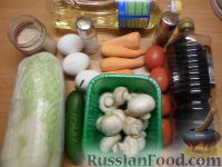 Фото приготовления рецепта: Овощной салат с яичными блинчиками - шаг №1