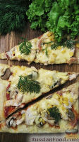 Фото к рецепту: Пицца из слоеного теста, с курицей и грибами