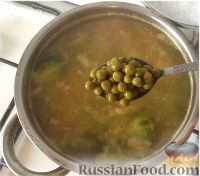 Фото приготовления рецепта: Суп овощной с брюссельской капустой - шаг №5