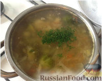 Фото приготовления рецепта: Суп овощной с брюссельской капустой - шаг №6