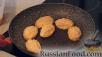 Фото приготовления рецепта: Постные котлеты с орехами - шаг №7