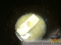 Фото приготовления рецепта: Соус бешамель с грибами (болгарская кухня) - шаг №3