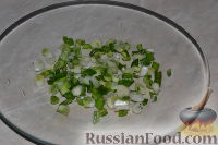 Фото приготовления рецепта: Салат из пекинской капусты с яблоком и морковью - шаг №6
