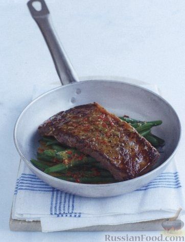 Рецепт Говяжьи стейки с ароматным сливочным маслом и стручковой фасолью