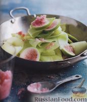 Фото к рецепту: Экзотический салат из манго и инжира