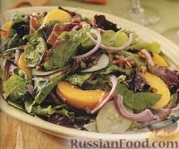 Фото к рецепту: Зеленый салат с персиками
