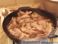 Фото приготовления рецепта: Тушеные бараньи ребрышки в собственном соку - шаг №4