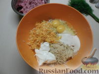 Фото приготовления рецепта: Картофельная запеканка с мясными шариками - шаг №3