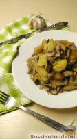 Фото к рецепту: Картошка с грибами и луком