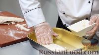 Фото приготовления рецепта: Рыба дорадо, запеченная в соли, с овощным гарниром - шаг №9