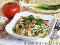 Фото приготовления рецепта: Спагетти с грибами и овощами (в мультиварке) - шаг №11