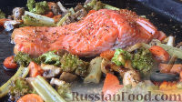 Фото приготовления рецепта: Лосось с овощами, в медовом соусе - шаг №5