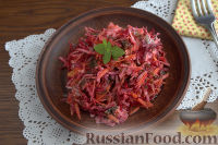 Фото к рецепту: Салат с морской капустой и корнеплодами