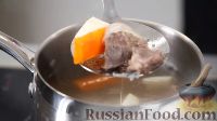 Фото приготовления рецепта: Равиоли с мясом и шалфеем - шаг №1
