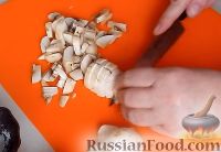 Фото приготовления рецепта: Домашняя колбаса с грибной начинкой - шаг №9