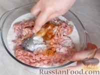 Фото приготовления рецепта: Домашняя колбаса с грибной начинкой - шаг №15