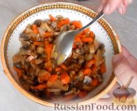 Фото приготовления рецепта: Домашняя колбаса с грибной начинкой - шаг №16
