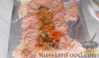 Фото приготовления рецепта: Домашняя колбаса с грибной начинкой - шаг №22