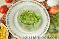 Фото приготовления рецепта: Салат с тунцом - шаг №3