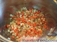 Фото приготовления рецепта: Суп овощной с сельдереем - шаг №7