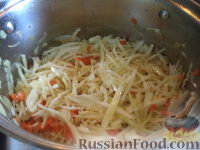 Фото приготовления рецепта: Суп овощной с сельдереем - шаг №10
