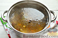 Фото приготовления рецепта: Постный грибной суп с овощами и шпинатными макаронами - шаг №6