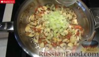Фото приготовления рецепта: Суп из чечевицы с грибами - шаг №8