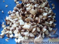 Фото приготовления рецепта: Гречневая каша с грибами и луком - шаг №3