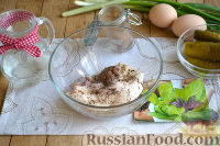 Фото приготовления рецепта: Праздничный салат с курицей и картофелем - шаг №3