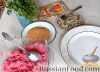 Фото приготовления рецепта: Закуска "Клубничка" ("сельдь под шубой") - шаг №8