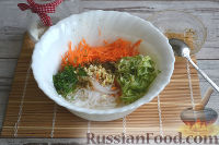 Фото приготовления рецепта: Салат "Фунчоза по-корейски" - шаг №8