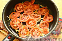 Фото приготовления рецепта: Мандирмак (овощи с яйцом на сковороде) - шаг №7
