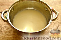 Фото приготовления рецепта: Сырный соус (из плавленого сыра и молока) - шаг №4