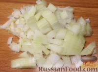 Фото приготовления рецепта: Кулич с начинкой из курицы и овощей - шаг №11